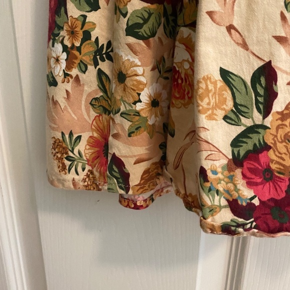 Knee Length Sleeveless Floral Dress with Scoop Bust and Back Zipper Size S - Picture 6 of 8